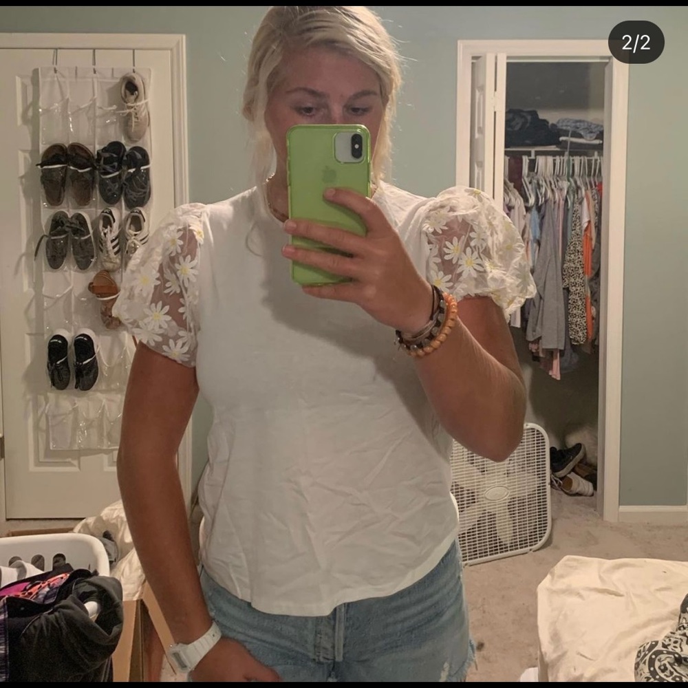 Puff sleeve shirt